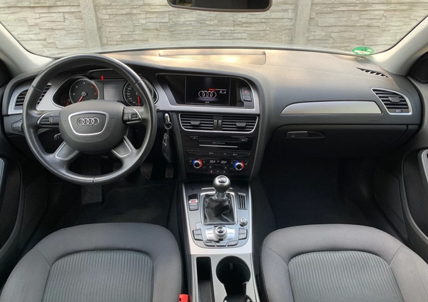 Audi A4 cena 46000 przebieg: 284617, rok produkcji 2014 z Milicz małe 631